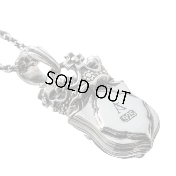 クラウンシールドペンダント ミスティッククォーツ（ブルー）/アルテミスキングス/Artemis Kings