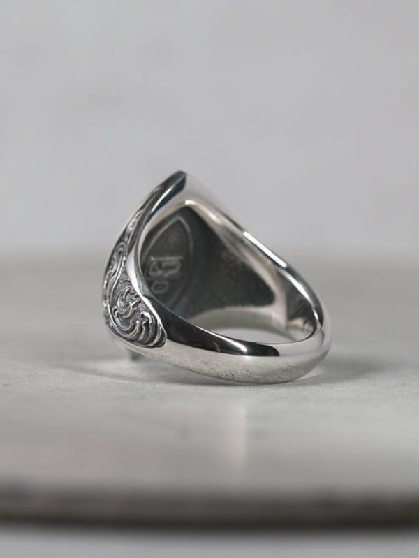 ケツァール/[唐草/アラベスクリング] スクロール シグネットリング マーキス （スモール）/Quetzal