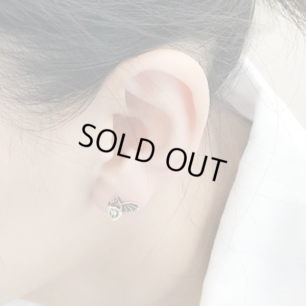 【ツイステ グッズ】『ディズニー ツイステッドワンダーランド』グッズ「ディアソムニア寮」シルバーピアス TWISTED-WONDERLAND マレウス・ドラコニア